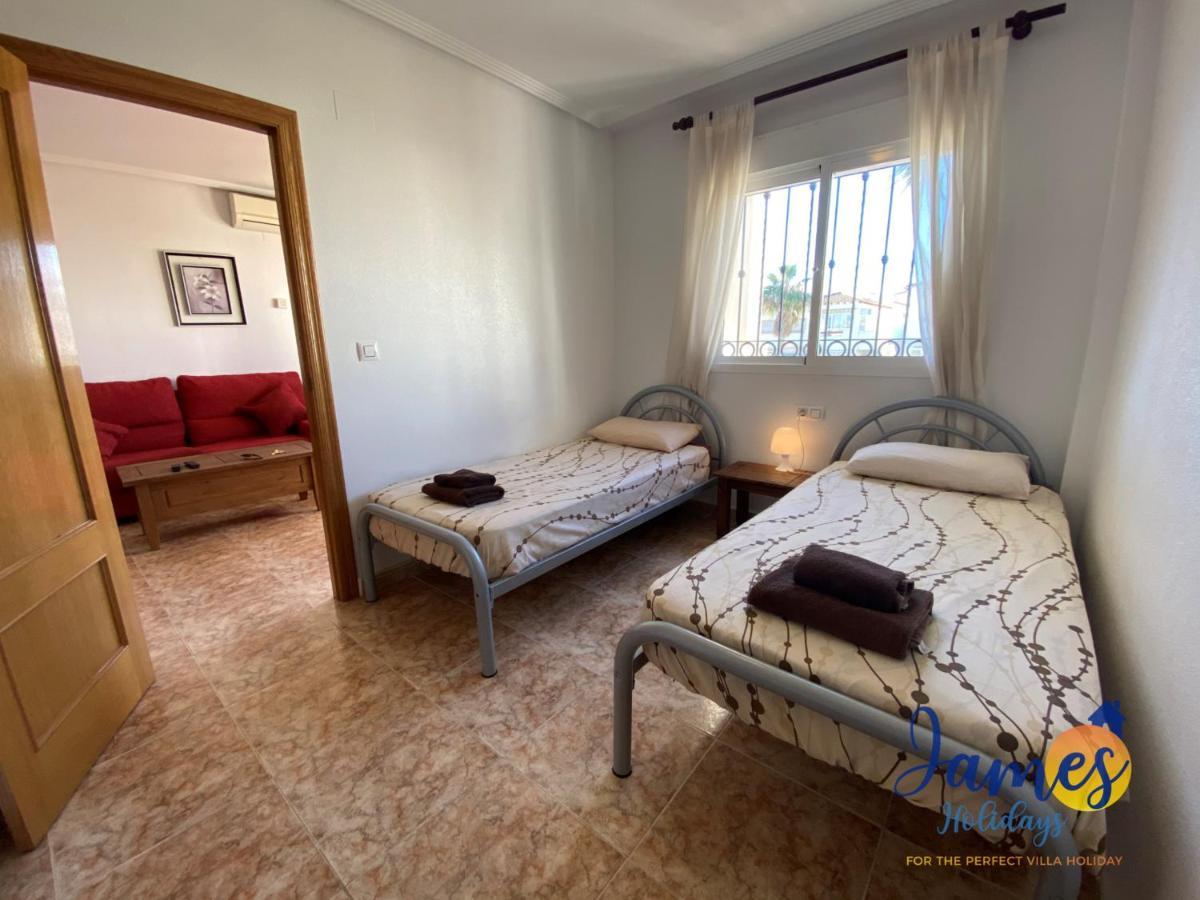 La Cinuelica, R3 1St Floor Apartment Com Pool L149 ตอร์เรเวียคา ภายนอก รูปภาพ