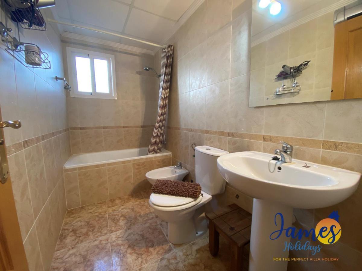 La Cinuelica, R3 1St Floor Apartment Com Pool L149 ตอร์เรเวียคา ภายนอก รูปภาพ