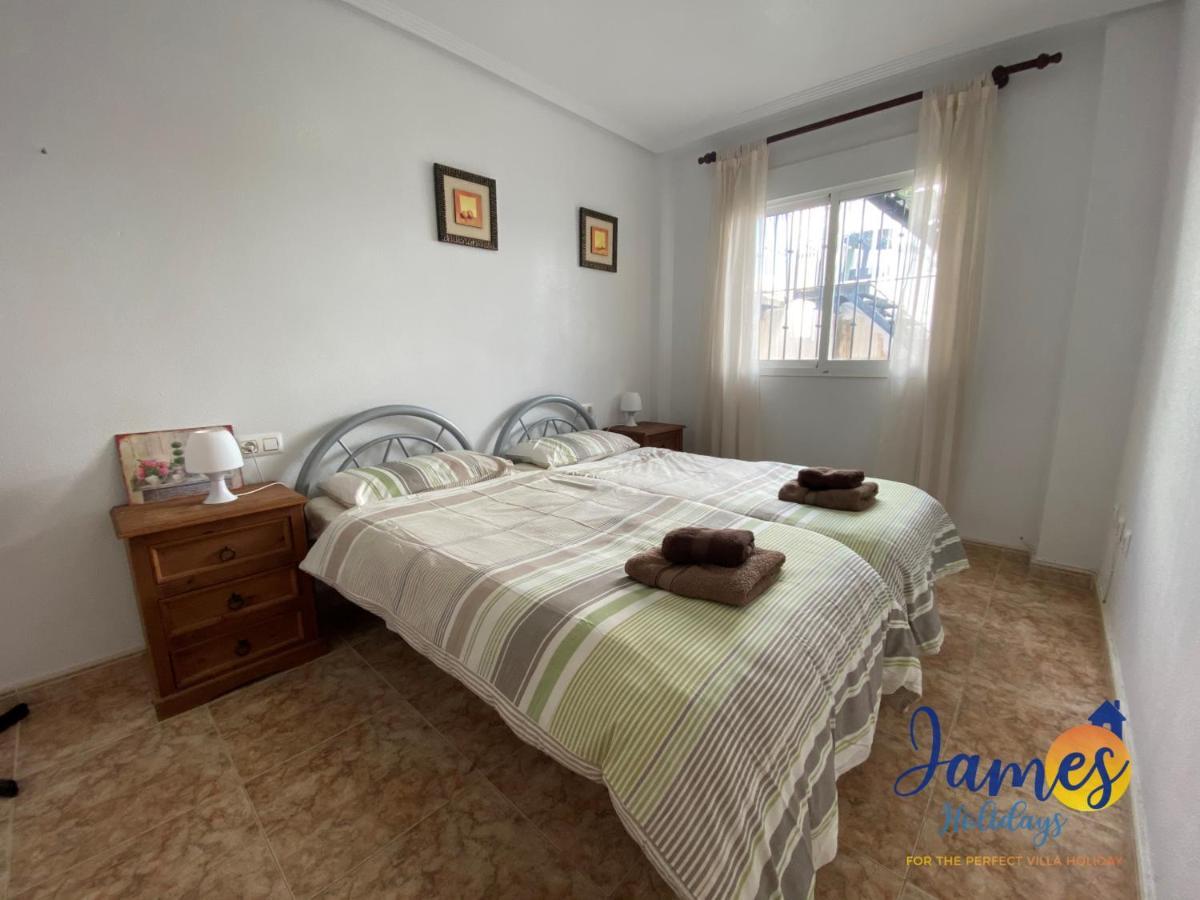 La Cinuelica, R3 1St Floor Apartment Com Pool L149 ตอร์เรเวียคา ภายนอก รูปภาพ