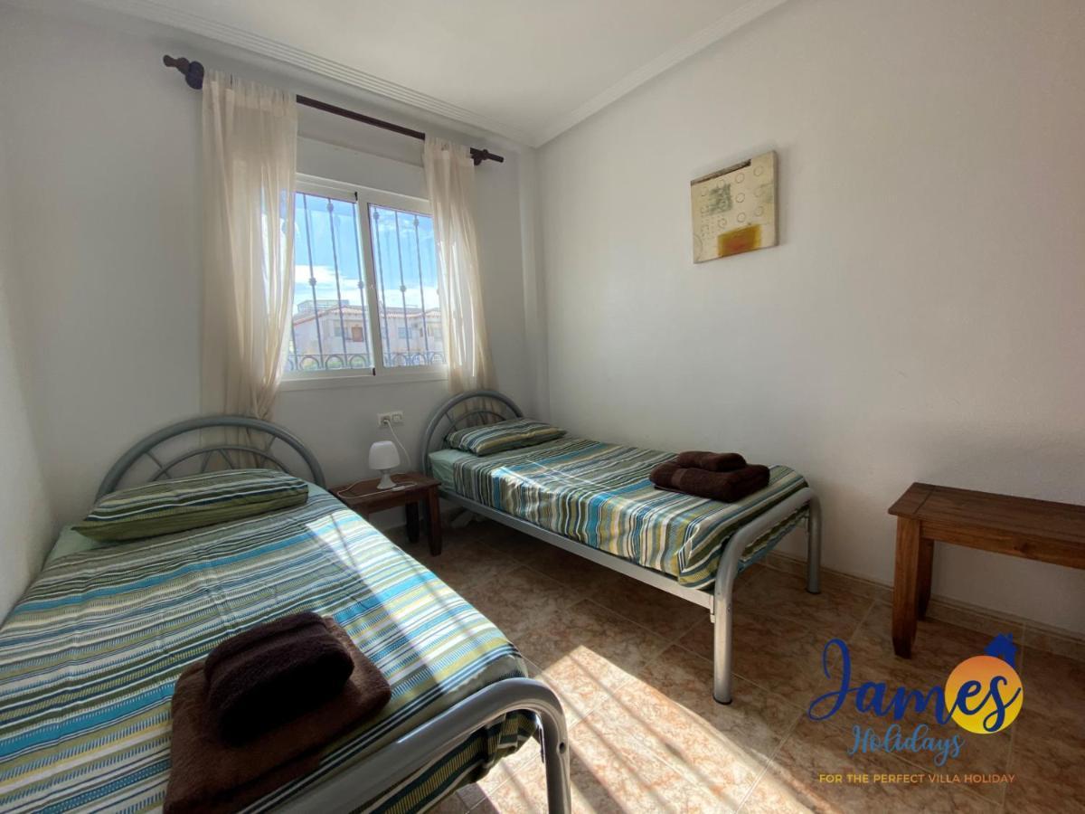 La Cinuelica, R3 1St Floor Apartment Com Pool L149 ตอร์เรเวียคา ภายนอก รูปภาพ